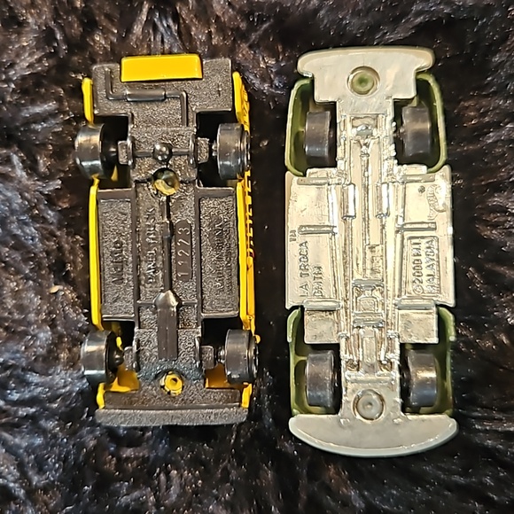 Hot Wheels Race Cars & Delivery Trucks Collection - Picture 16 of 16